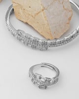 طقم اكسسوار نسائي أنيق بلون فضي