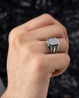 خاتم فضة رجالي متفرد بحجر اونكس أسود