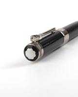 قلم رجالي كلاسيك بلون أسود و فضي