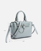 شنطة نسائية كلاسيك بلون أزرق فاتح