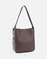 شنطة نسائيه بتصميم عملي بلون بني