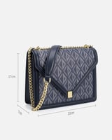 ‎ شنطة نسائية بتصميم أنيق بلون أزرق.