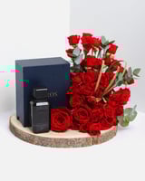 هدية فاخرة من ورد الروز الطبيعي وعطر