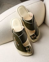 زيبرية رجالية أنيقة بلون زيتي