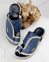 زيبرية رجالية من الجلد بلون أزرق