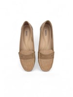 جزمة نسائي باللون الأسود مع مقدمة بني منسوجة بتصمي...