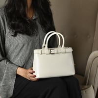 شنطة يد – كاجوال أنيقة وعملية من متجر سيرة (seera)