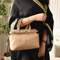 شنطة نسائي كاجول سوداء ناعمة