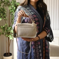 شنطة يد – أنيقة بتصميم كاجوال عملي من متجر سيرة (s...