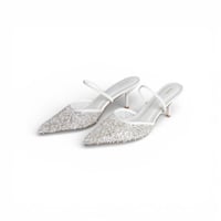 جزمة ترتر وخرز , كعب جذاب , وحزام كاحل قابل للتمدد...