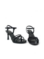 صندل نسائي كعب طويل