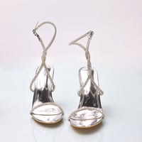 صندل نسائي سهرة , حزام كاحل مميز , كعب مسمار