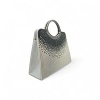 شنطة يد سهرة , مزينة بالفصوص اللامعة , بتصميم عصري...