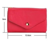 محفظة نقود مميزه يوجد داخلها مكان للجوال