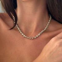 قلادة لوريل