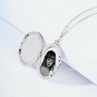 قلادة لورا يمكن تسكيرها( فضي )