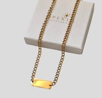 قلادة جنزير مستطيل ذهبي