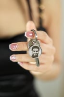 بكج تعليقة سيارة وميدالية مفتاح فضي