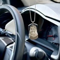 بكج تعليقة سيارة وميدالية مفتاح فضي