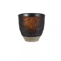 كوب فخار أسود بقاعدة رمادي وطبعة برونزية