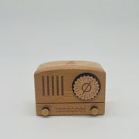 توزيعات صندوق موسيقى يوم التأسيس - راديو