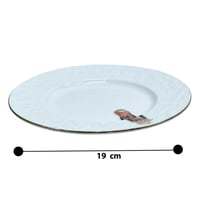 صحن سيراميك أبيض مذهب الأطراف