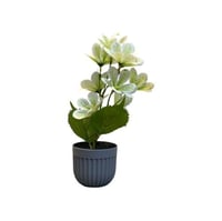 نباتات صناعية بمركن بلاستيك