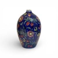 فازة خزف كحلي