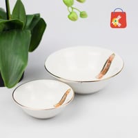 بادية سيراميك أبيض بإطار ذهبي