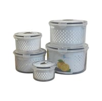 علبة مع مصفاه