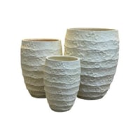 مركن زرع كبير لون ابيص حجري