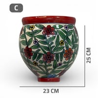 فازة خزف أبيض