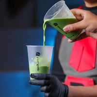 أكواب البلاستيك - شفاف - الخيل الأسود