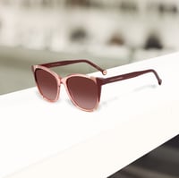 نظارة شمسية من كارولينا هاريرا - CAROLINA HERRERA