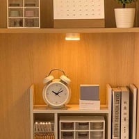 لمبات اضاءة بالبطارية ويتوفر نوع آخر بالشحن، ليد ل...