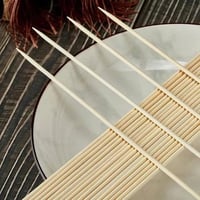 أعواد خشب للشوي عدد 130 حبة لتحضير المأكولات المشو...