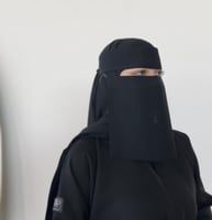 عرض نقابين + طرحة ربط