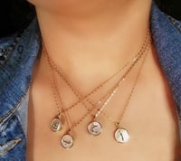 سلاسل الأحرف العربية الأنيقة باللون الذهبي (N527).