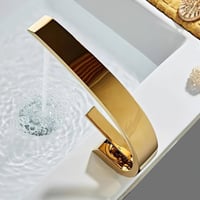 خلاط مغسله كوبرا ذهبي