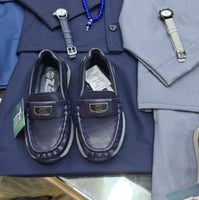 حذا اطفال رسمي بعده الوان