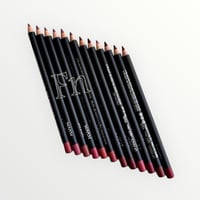 محددات شفايف بدرجة A – بديل ماك بألوان خيالية وثبا...