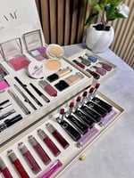 بوكس مكياج بديل ديور بيج