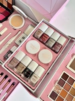 بوكس مكياج وردي