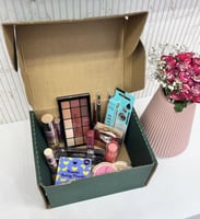 مجموعة السعادة من Revolution