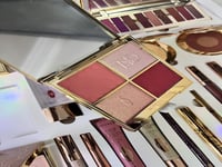 بوكس مكياج بديل شارلوت