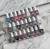 علبه مناكير ٢٤ لون