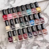 علبه مناكير 24 لون لمعه ثابته بدرجه A