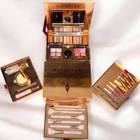 بوكس مكياج بديل شارلوت تلبوري