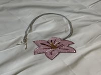 تعليقة الورد الطائفي