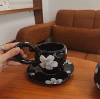 كوب كلاسيكي مع طبق سيراميك